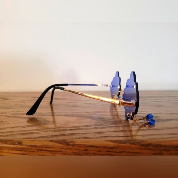 Cloud Raindrop Sunglasses - Picture 3 of 3